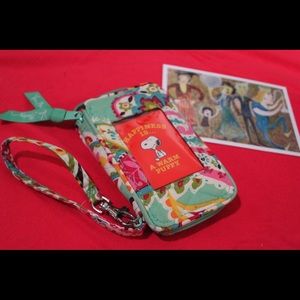 Vera Bradley Smartphone Wristlet